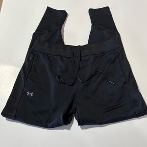 Under Armour Women’s Black Jogger Sweatpants size small